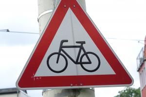Verkehrsschild: Vorsicht Radfahrer