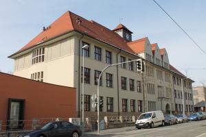 Gebäude der Ostschule (Angergymnasium) in Jena Ost
