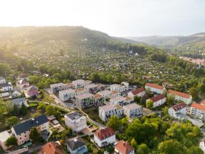 Stadtbild Jenas mit Kleingärten