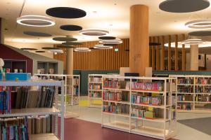 Blick in die neue Bibliothek am Engelplatz