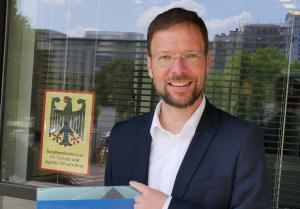 Thomas Nitzsche lächelt in die Kamera