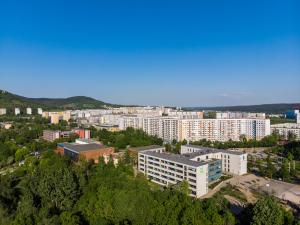 Blick von oben auf die Schule Kulturanum.