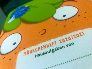 Eine gezeichnete Möhre mit dem Titel Hausaufgabenheft