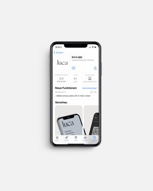 Handy mit der App luca