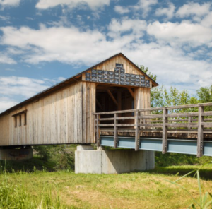 Eine Brücke aus Holz