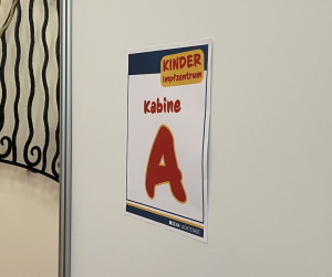 Ein Schild mit der Aufschrift Kanine A