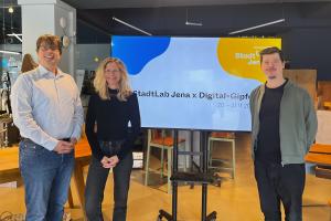 Markus Henkenmeier, Grit Sachse und Florian Lauterbach vom StadtLab-Team der Wirtschaftsförderung Jena