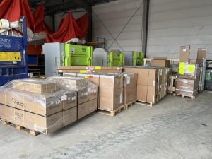 Paletten mit Kartons