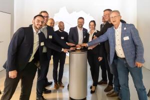 Die Verbundpartner von JenErgieReal drückten gemeinsam den Startknopf für die Ausstellung