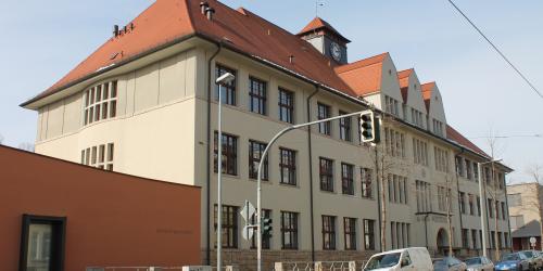 Gebäude der Ostschule (Angergymnasium) in Jena Ost