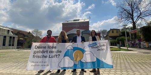 Florian Thongsap-Welsch (Schauspieler Theaterhaus Jena), Grit Sachse (Projektmanagerin StadtLab Jena), Johannes Schleußner (Kulturdezernent Stadt Jena) und Claudia Zinner (Projektleiterin Kulturbüro Jena)