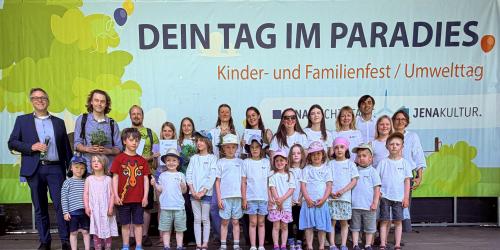 Alle Preisträgerinnen und Preisträger des diesjährigen Kinder- & Jugend-Umweltpreises