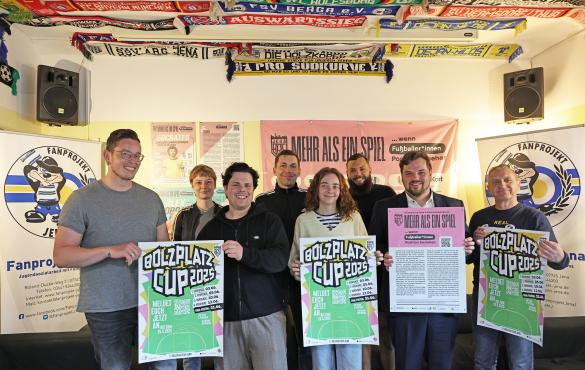 Gruppenfoto der Organisatoren