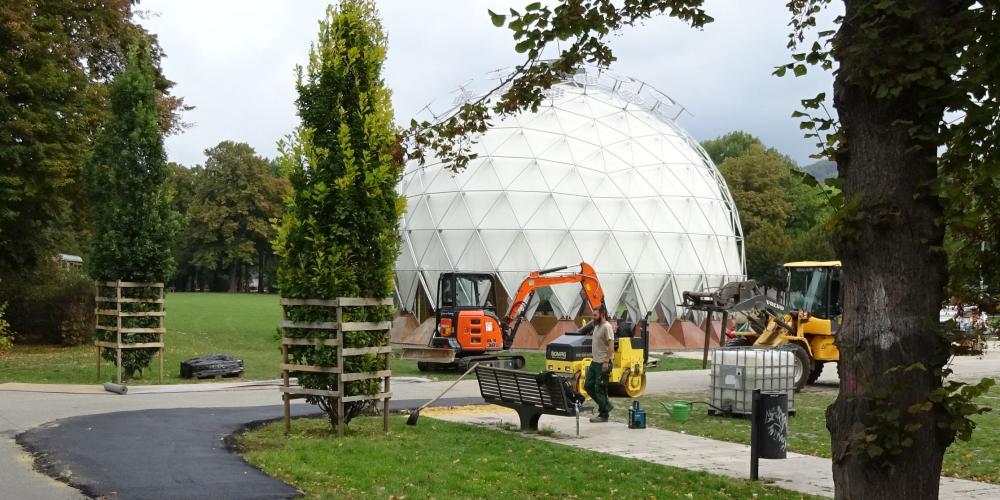 Der  Klima-Pavillon wird zurück gebaut.