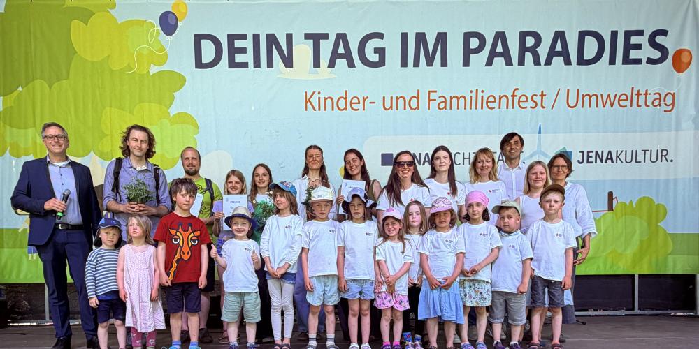 Alle Preisträgerinnen und Preisträger des diesjährigen Kinder- & Jugend-Umweltpreises