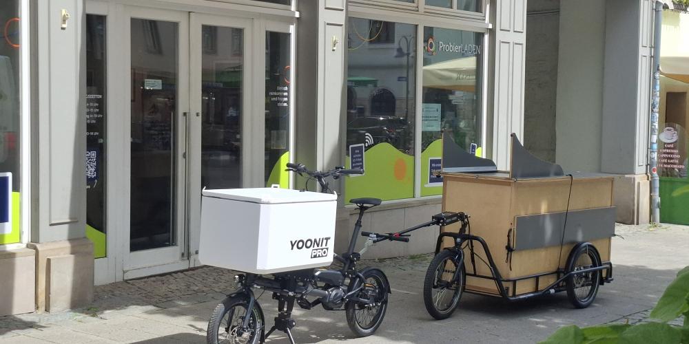 ProbierMobil vor dem Jenaer ProbierLaden.