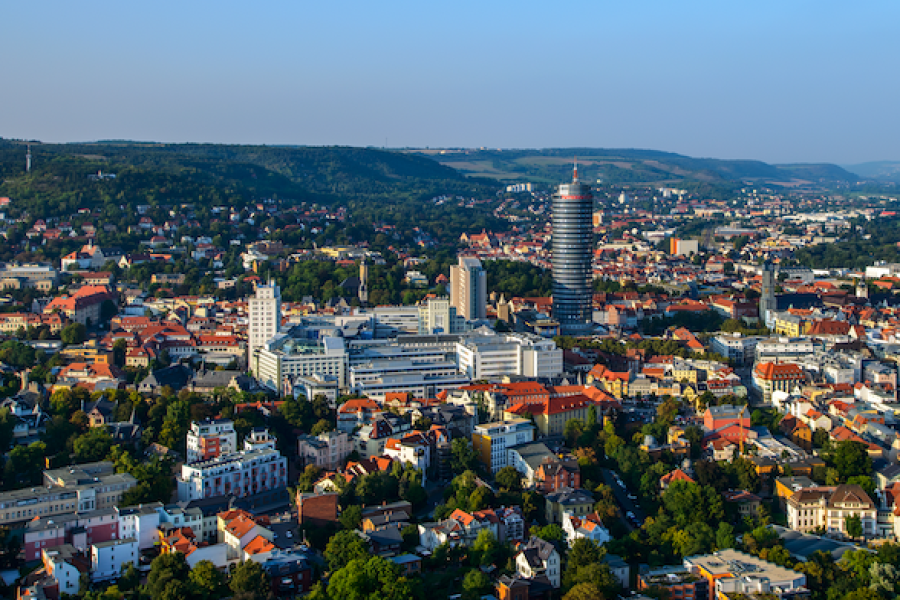 Eine Panoramaansicht der Stadt Jena