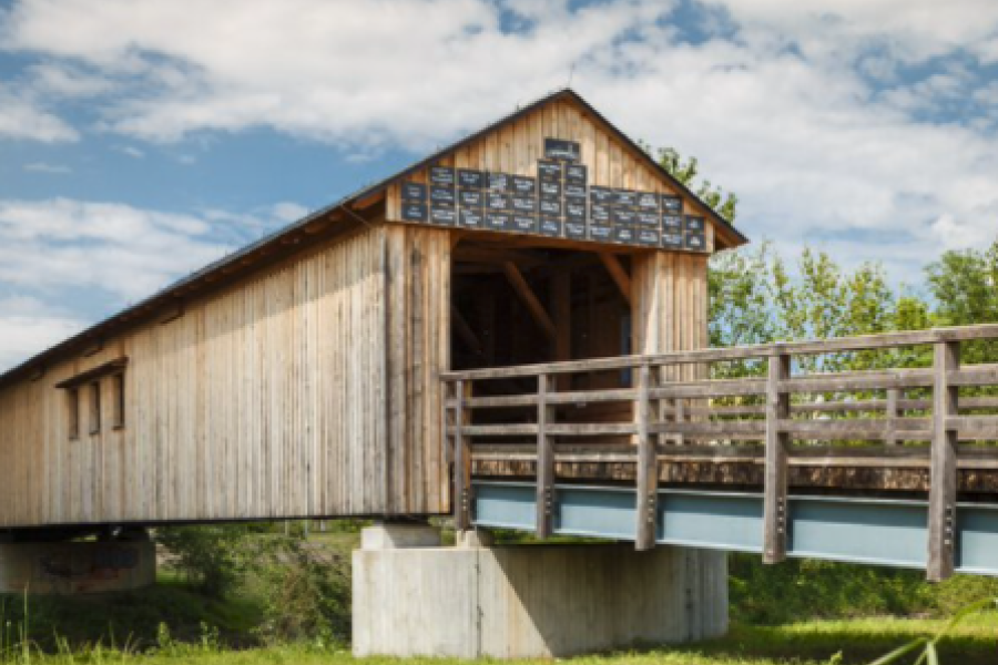 Eine Brücke aus Holz