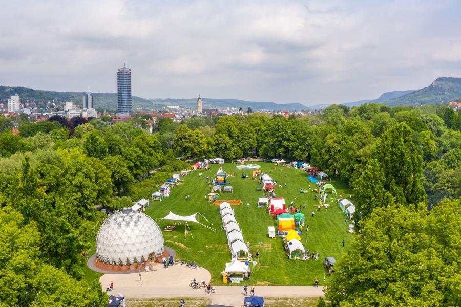Luftaufnahme von der Rasenmühleninsel