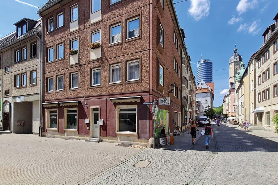 Blick auf das Servicebüro des Kommunalservice Jena in der Saalstraße