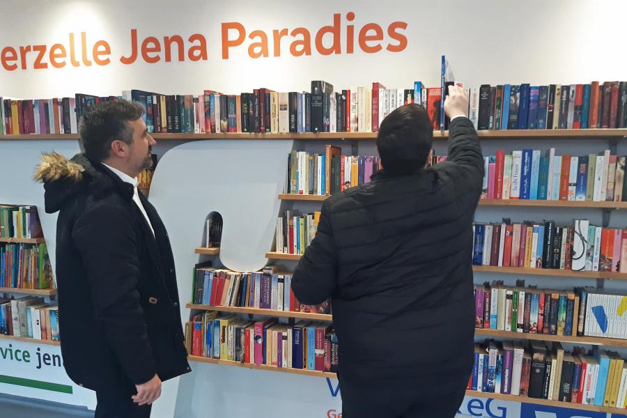 Bücherregale