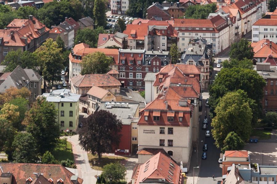 Bild von der alten Frauenklinik plus Umgebung von oben
