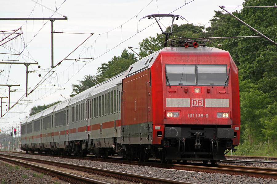 Ein Intercity der Deutschen Bahn