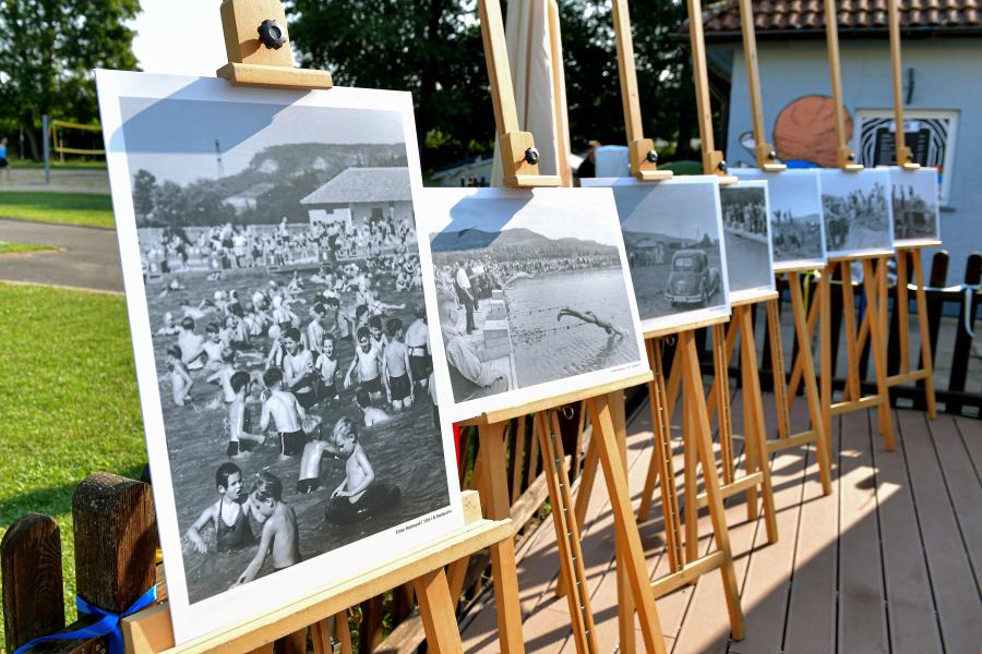 Aufstellung mehrerer histroischer Bilder vom Ostbad