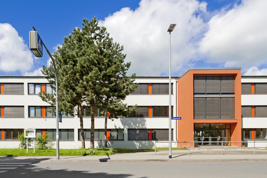 Ein Schulgebäude