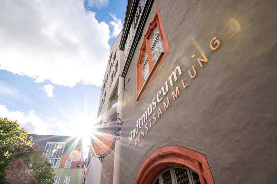 Fassade eines historischen Gebäudes