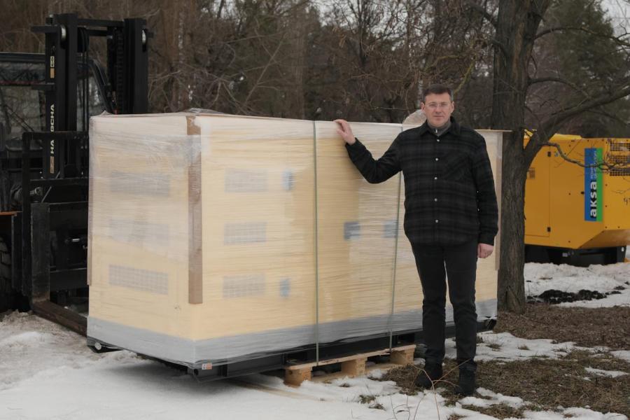 Neu angelieferter Generator